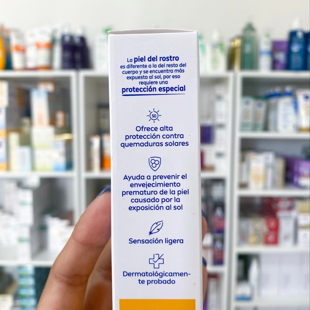 Lateral caja beneficios NIVEA